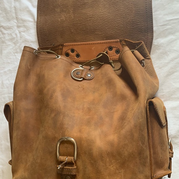 Saddleback Leather Medium Simple Backpack - Picture 7 of 7